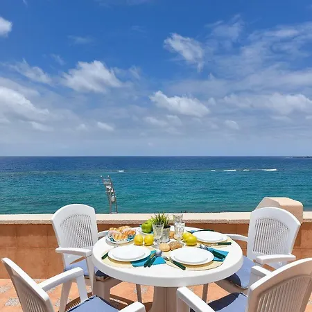 Apartment Seafront Marinablue *