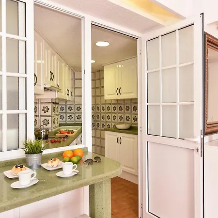 Apartment Seafront Marinablue